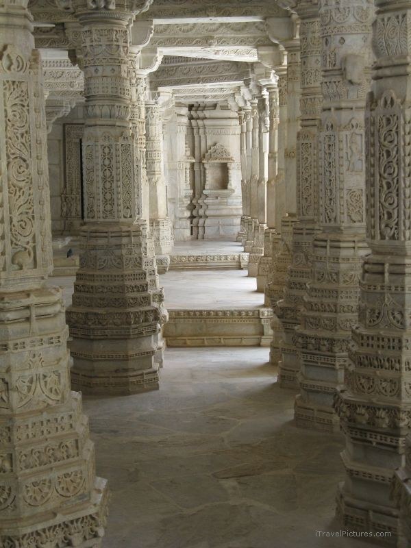 Ranakpur Jain temple marble column pillar floor