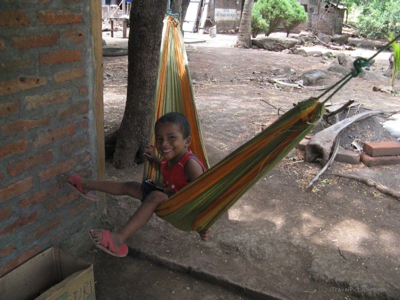 Maderas boy hammock smile smiling swinging