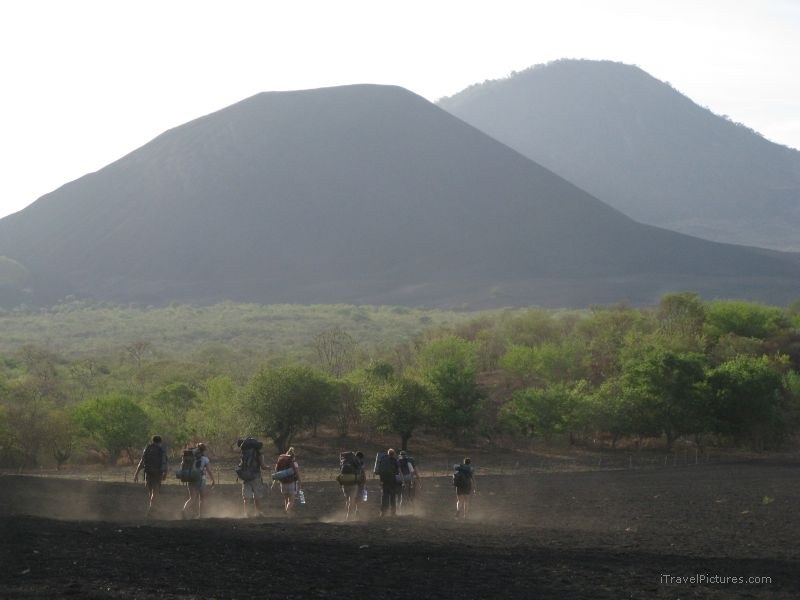 Cerro Negro volcano walking
