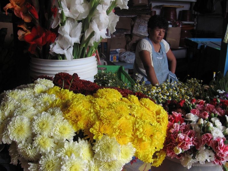 market flowers flower puerto maldonado