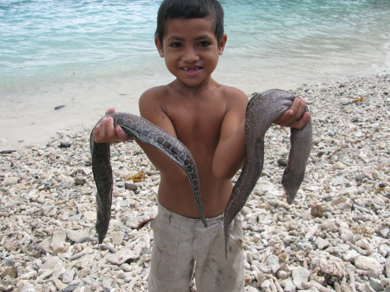 el eels holding boy
