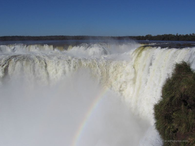 Iguazú iguazu waterfall rainbow Garganta del Diablo