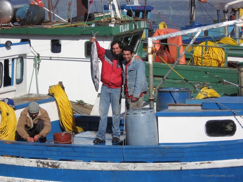 QuellÃ³n fishermen fisherman fish boat