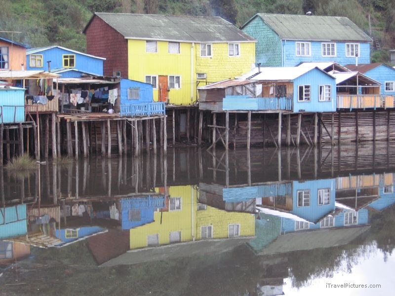 Chonchi houses house reflection ponds stilt stilts