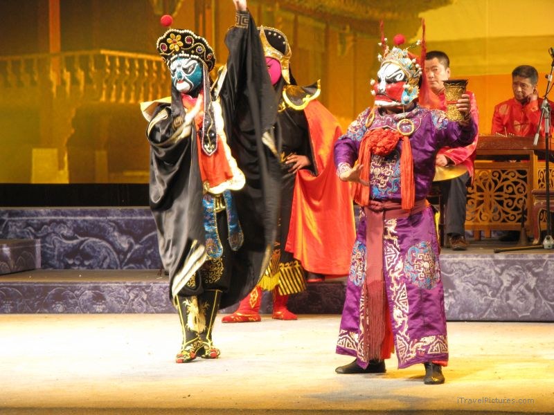 Opera Chengdu mask show