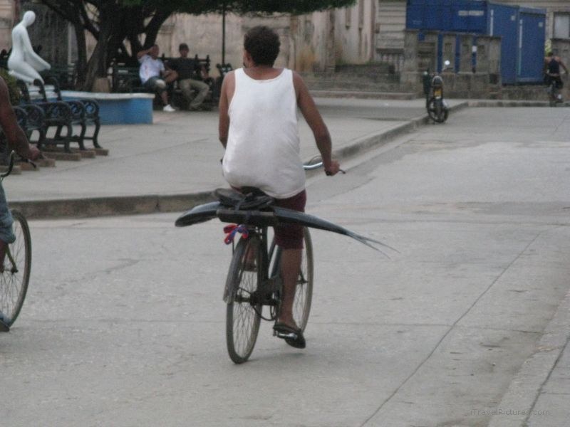 Baracoa bicycle fish street