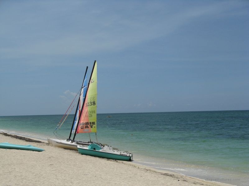 Playa Ancon beach boat sailboat