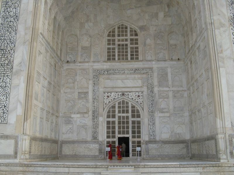 Agra Taj Mahal marble door doorawy mausoleum