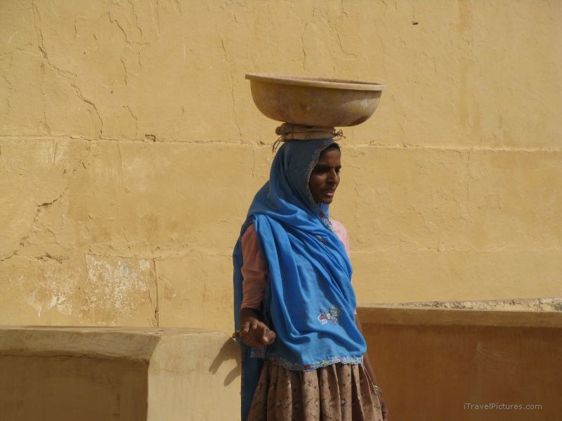 Jaipur Amber fort woman bowl