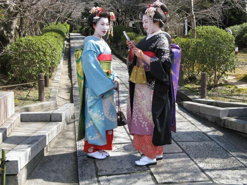 Kyoto women woman traditional clothes
