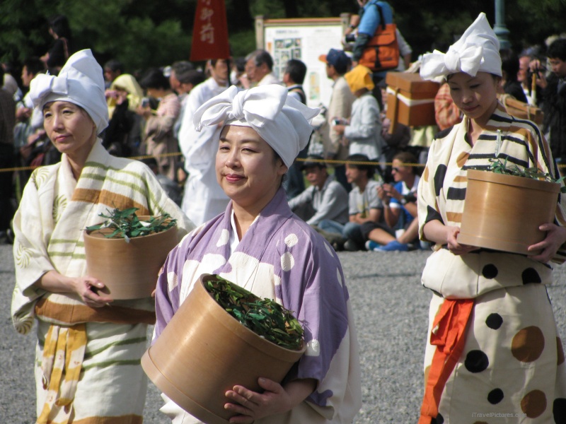 omen baskets Jidai Matsuri parade Kyoto carrying