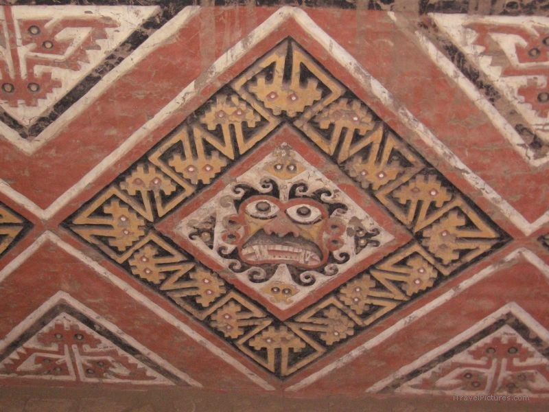 Huaca del Sol art face