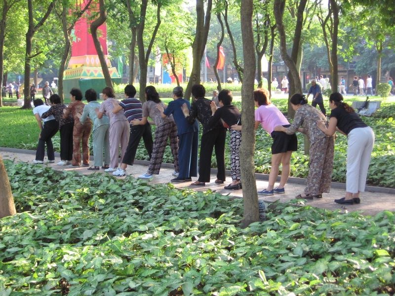 Hanoi early morning exercising