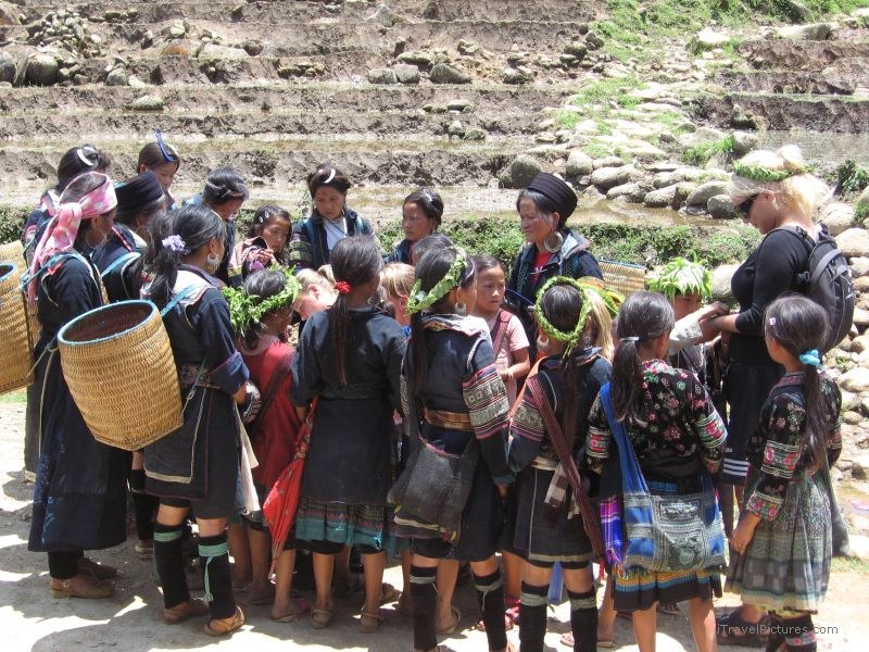 vendors people selling tourist traditional